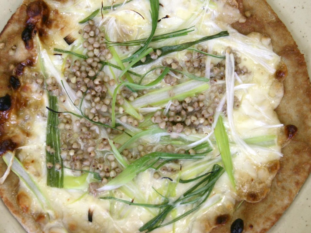 そばかっけピザ 軽米町商工会